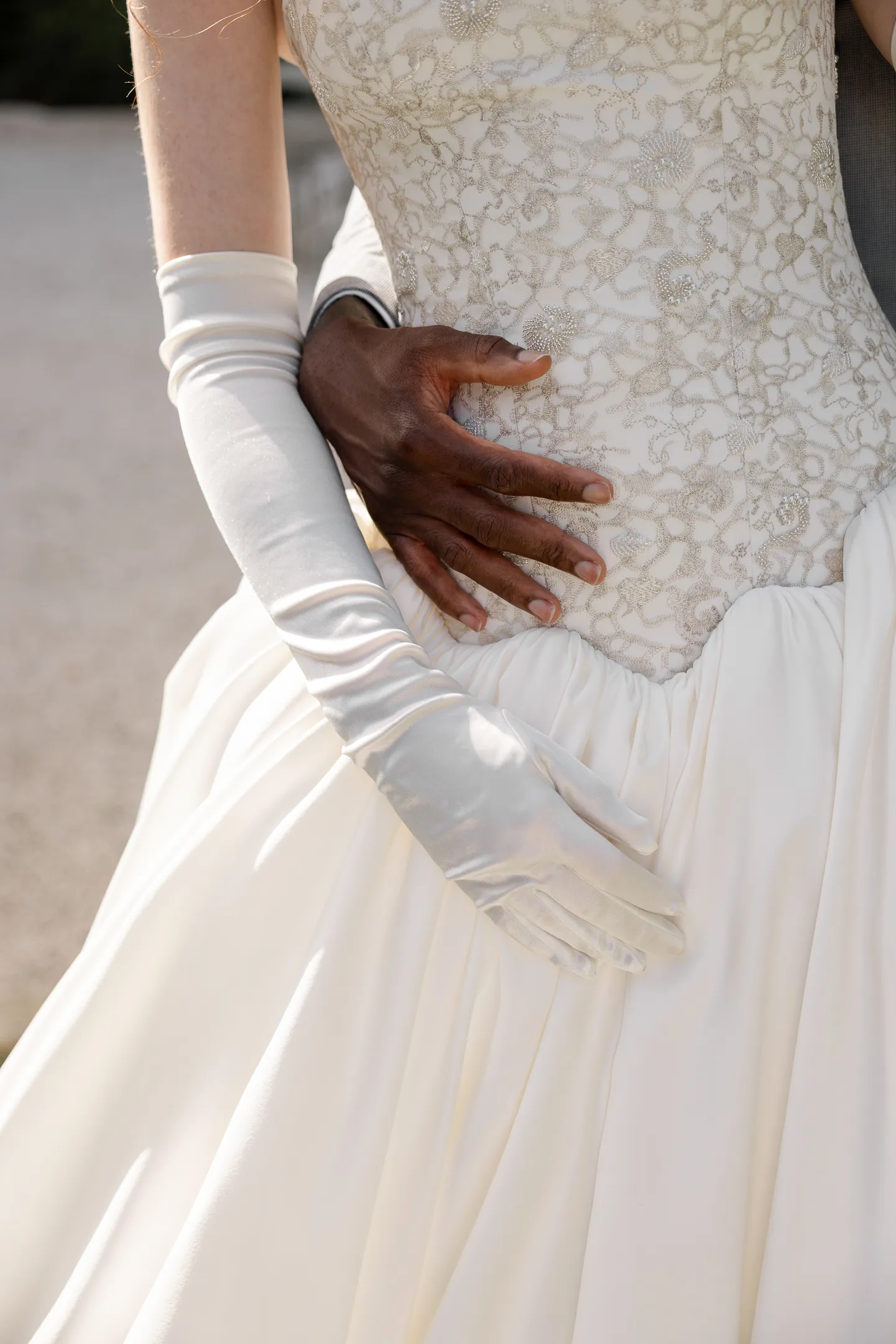 Candid wedding moment at Château de la Couronne, Charente, France (photo 24)